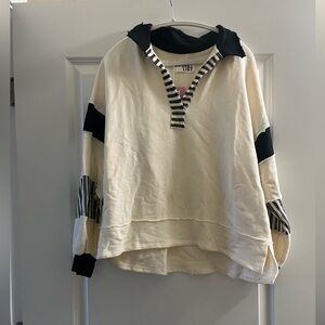 MAJOR PRICE DROP ⬇️ Women’s Bucket List Black and White Sweater